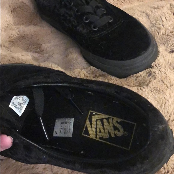 NWOT Black Velvet Limited Edition Vans Sneakers - Picture 4 of 11